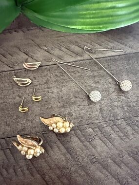 Vintage Assorted Women's Earrings Set in Gold and Silver Tones